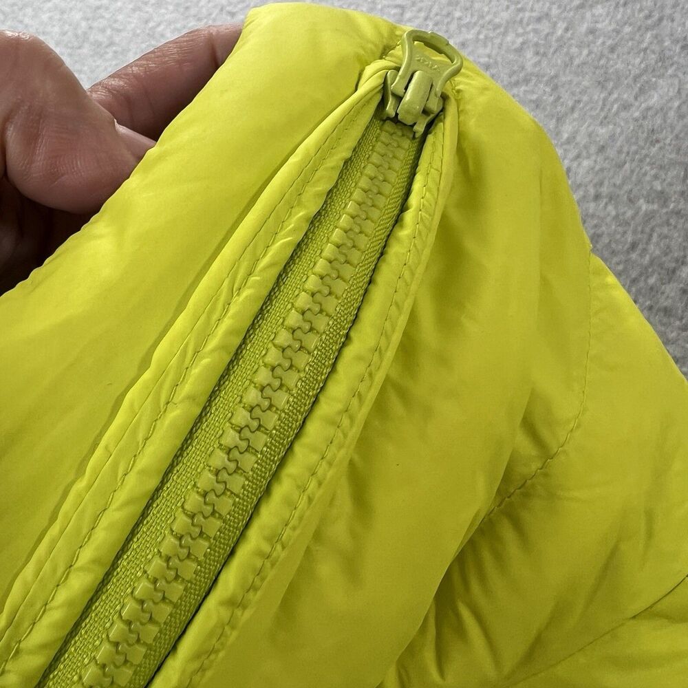 Mountain Hardwear Vest Q Shield 650 Down Puffer Womens S green Lightweight - Picture 11 of 16